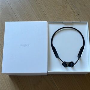 Shokz Black OPENRUN Headphones